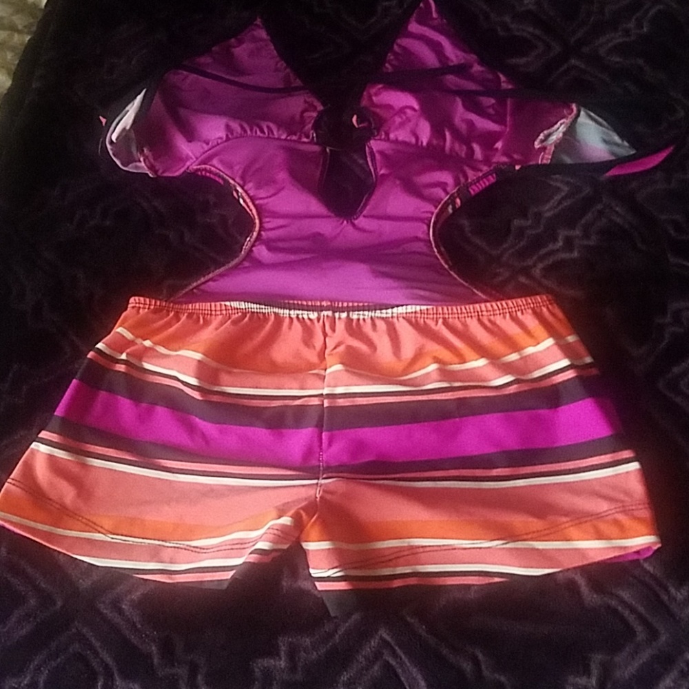 Bathing suit - Picture 3 of 4